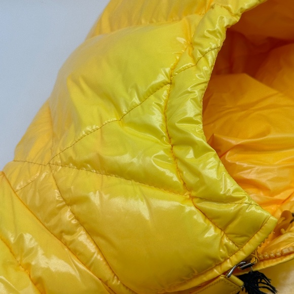 size 44 / 8 US Prada Yellow Triangle-Quilted Puffer Down Jacket Nylon - Picture 13 of 13